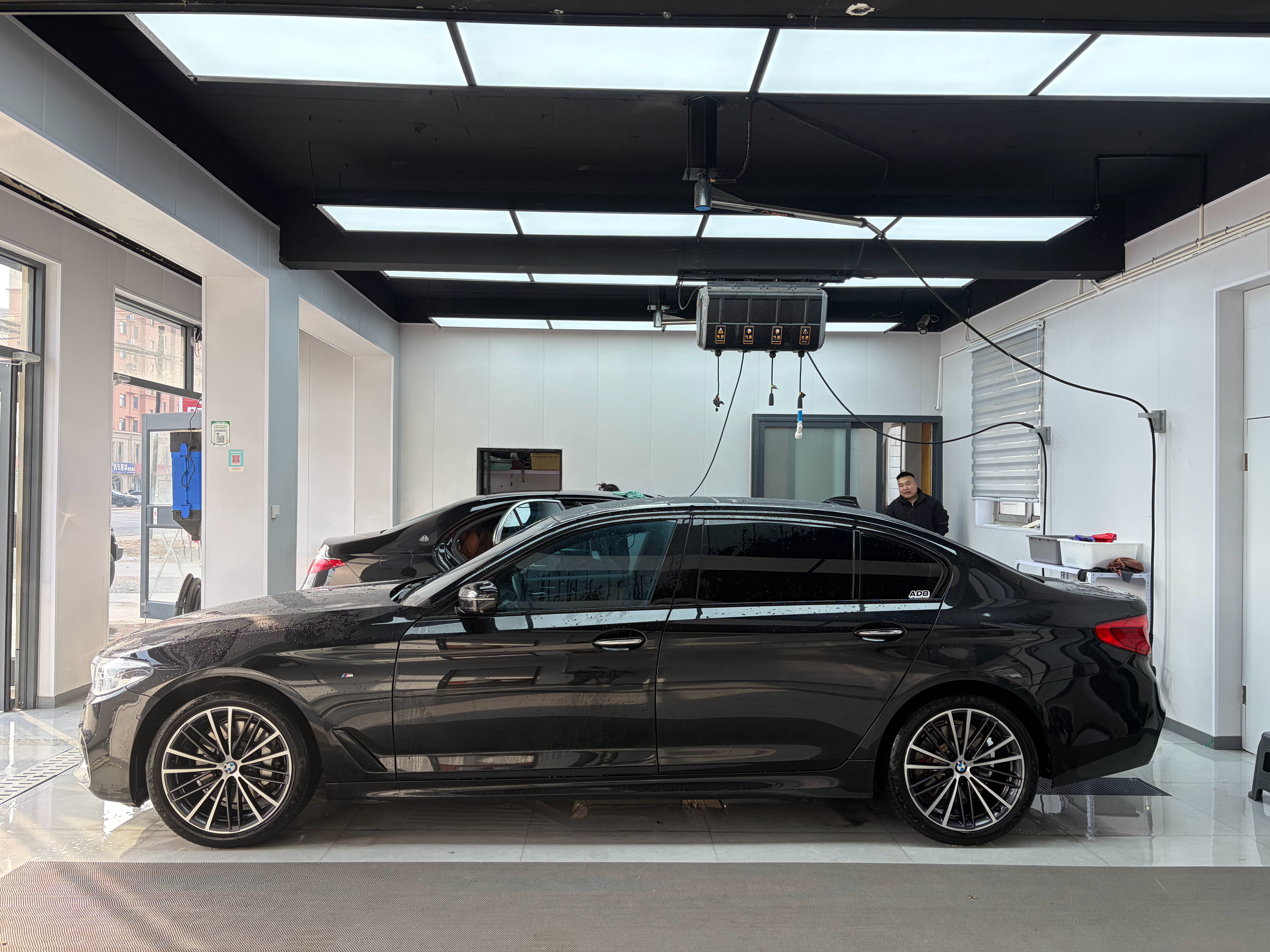 出院了，又是一条好汉