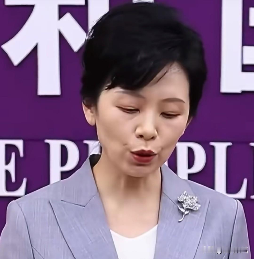 就在刚刚，
我们中国商务部连续发布公告
6月29日，商务部连发公告：为维护国家安