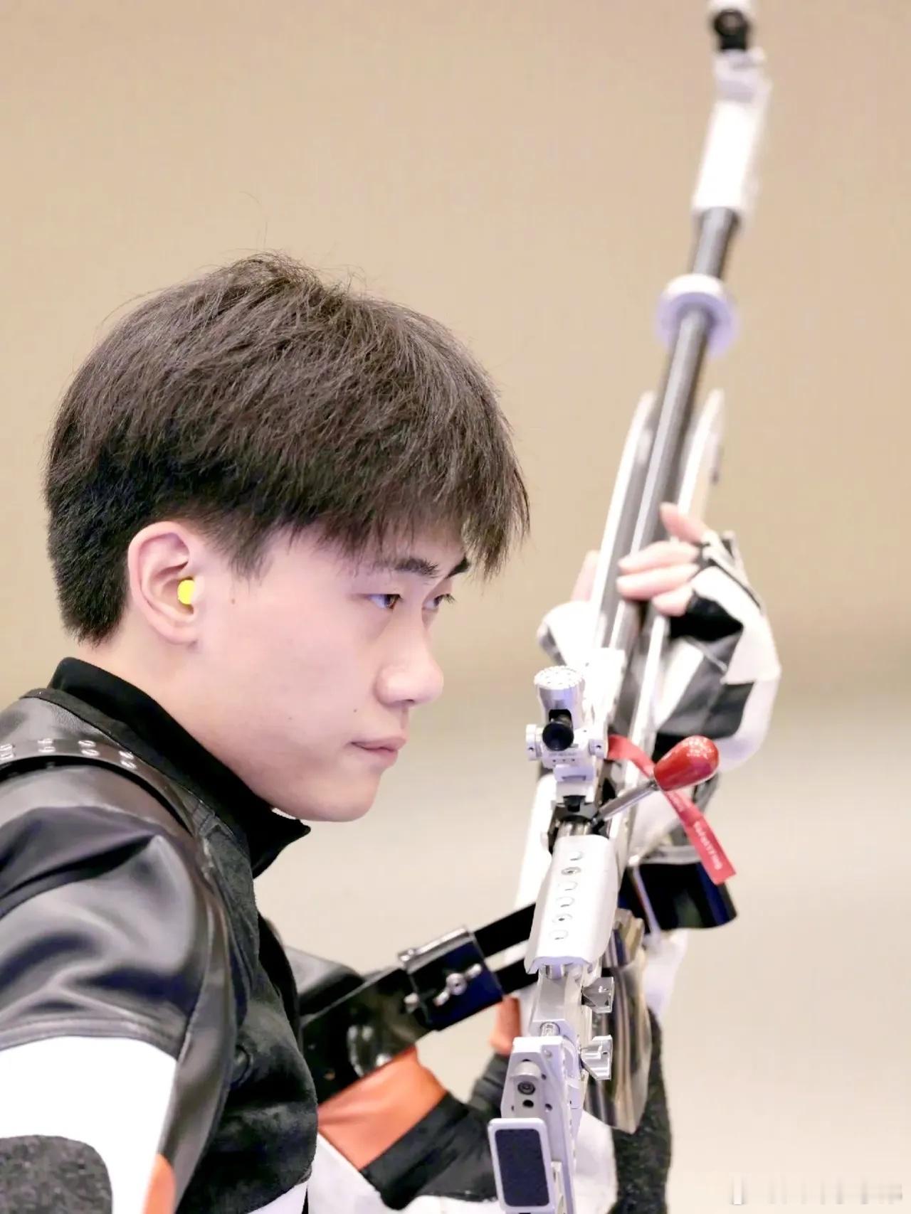 #刘宇坤50米步枪三姿金牌#刘宇坤射击男子50米步枪三姿金牌！！为中国队再添一金