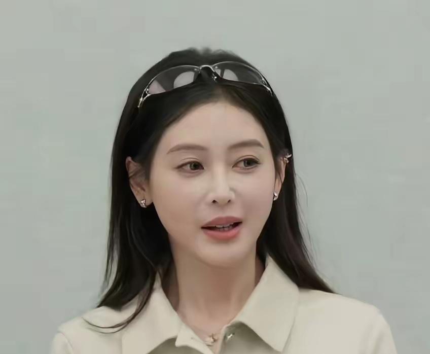 又一个想不开的美女…

时间就是一个紧箍咒，催人想不开，这不，又一个内娱美女完成