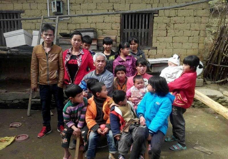 21年生下15个孩子，再次读到这段故事，依旧满心唏嘘。

1994年，49岁广西