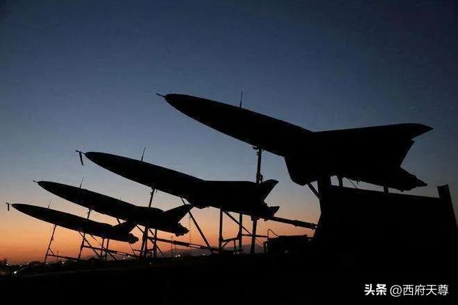 很多人都希望俄罗斯能军援伊朗，我可以实话告诉你，这种事情大概率是不会出现的！伊朗