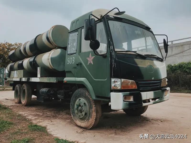 塞尔维亚战机挂中国导弹亮相 塞尔维亚米格 - 29 战机挂载中国导弹亮相，属实惊