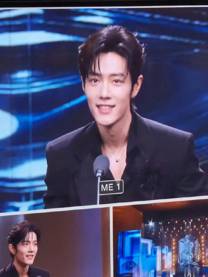 肖战中控台视角中控台视角的肖战 肖战中控台视角，和饭拍精修没区别哈 