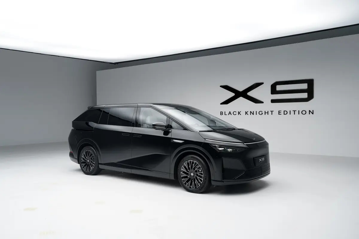 小鹏X9 