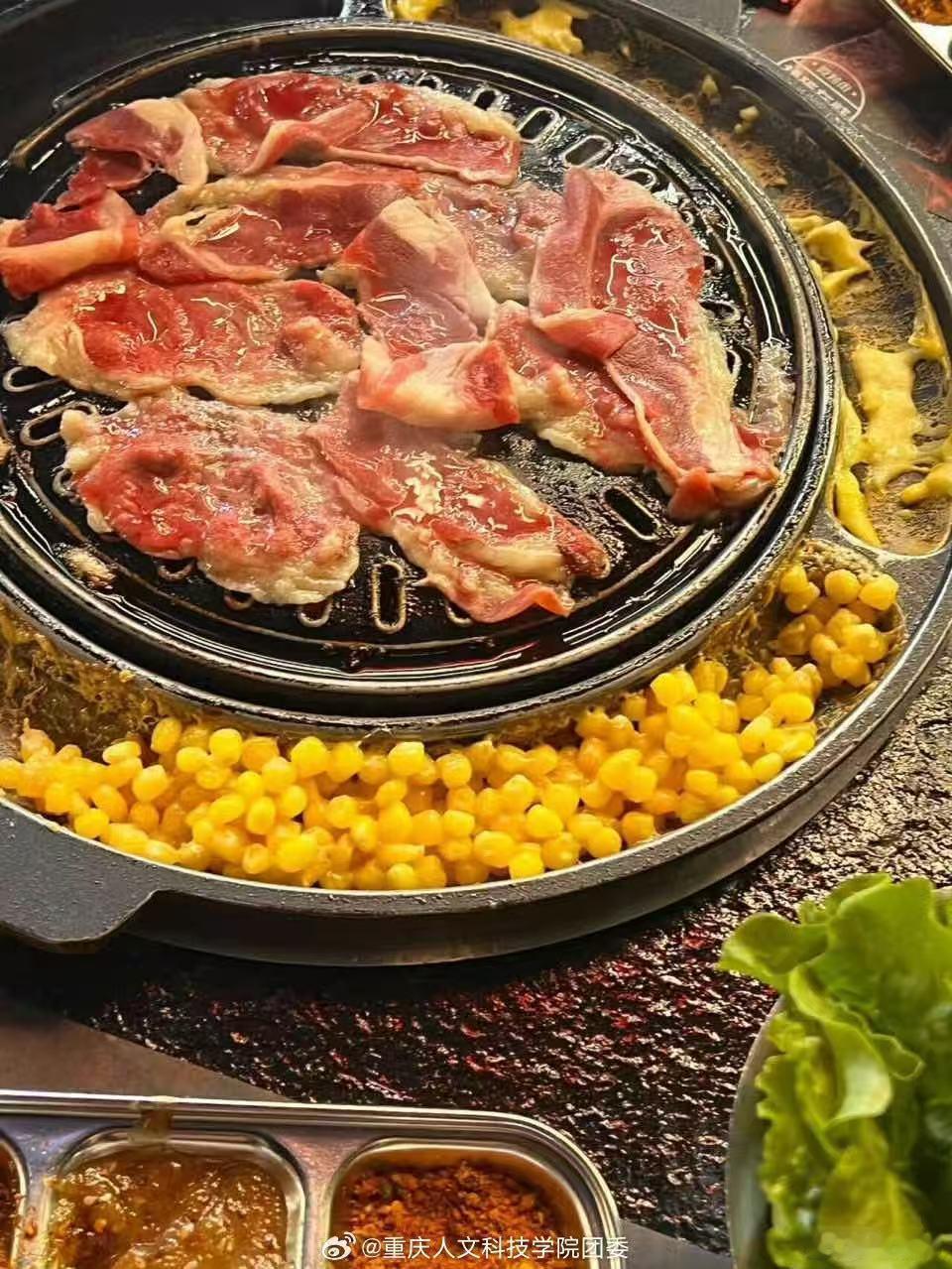 热饭才是冬天的顶流 不管走多远的路，受多大的委屈，想起家里等着的那碗热饭，就突然