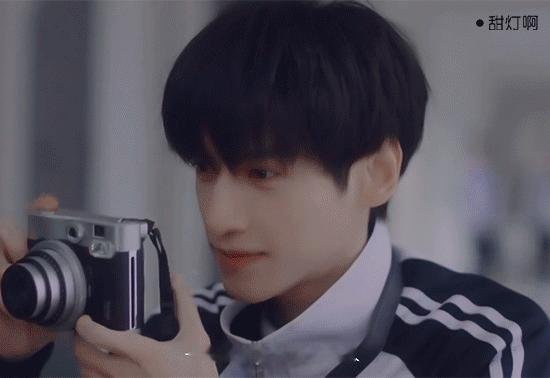 袁帅可以是不败战狼 也可以是个小甜豆😚😚因为罗云熙又演出了袁帅的苏感 又演出