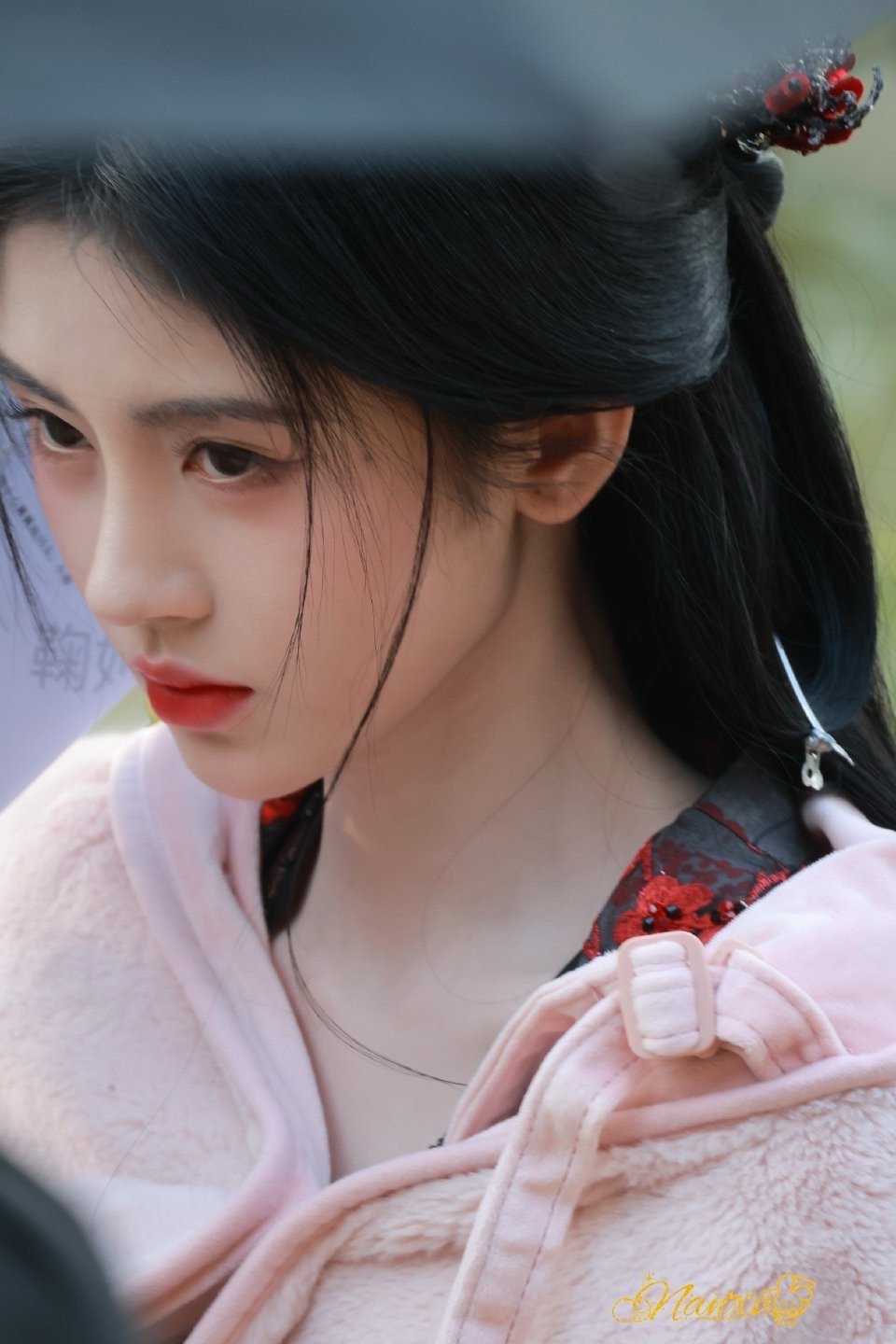 鞠婧祎[超话]  鞠婧祎露芜衣  是奶凶奶凶的小狐 
