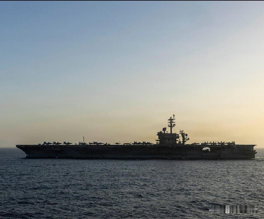 美国林肯号航母从中东返航。

原本5月份就该返航的林肯号航母和船上的5000名水