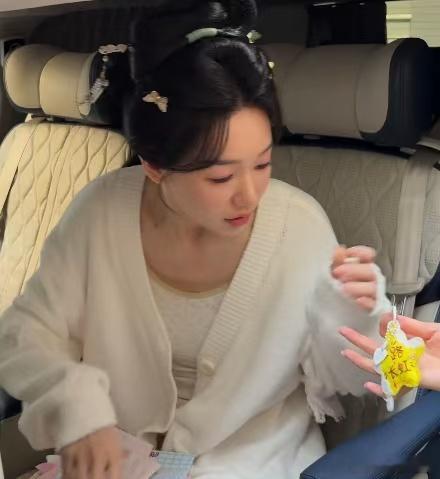 徐梦洁非富即贵 狠狠期待徐梦洁塑造苏清婉这个角色，从小受尽磨难却内心强大，在后宅