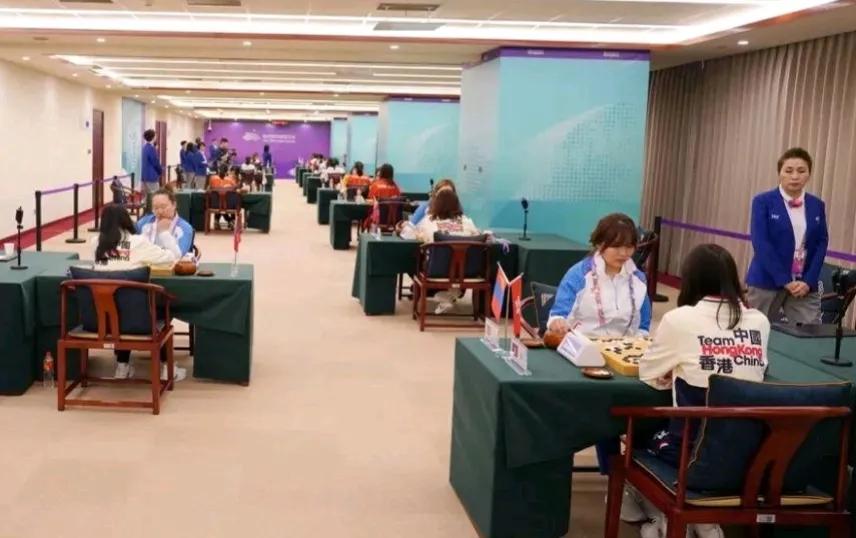 亚运会∽渐入佳境  热点分享



杭州19届亚运会围棋10月2日进入第二阶段的