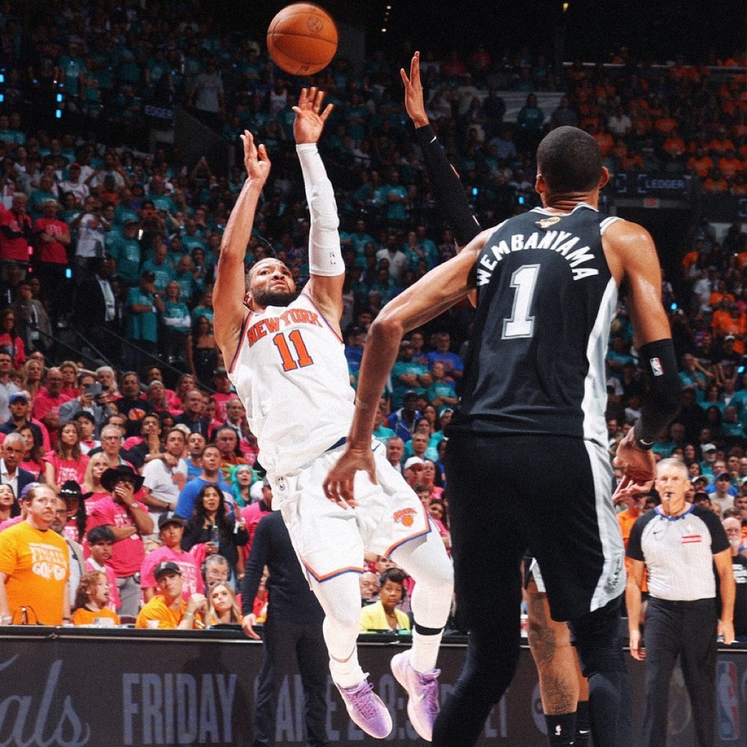 杰伦·布伦森连续第三个季后赛成为总关键得分最高的球员。自NBA从 1997 年开