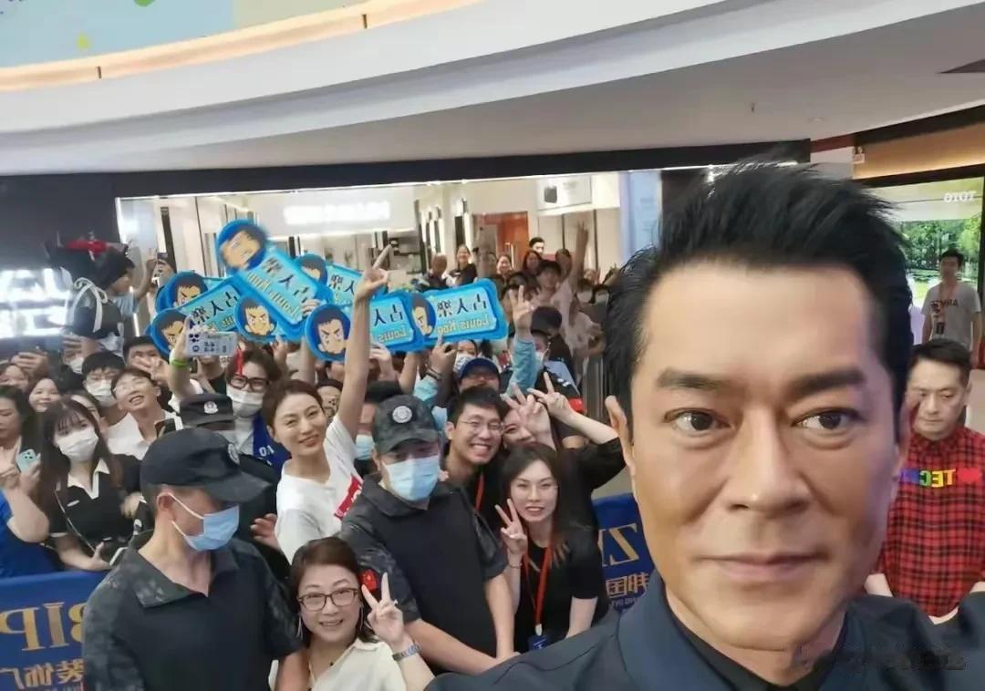总有网友说古天乐是不是去医美了，说为什么突然间变化这么大，对此我是不信的，古天乐