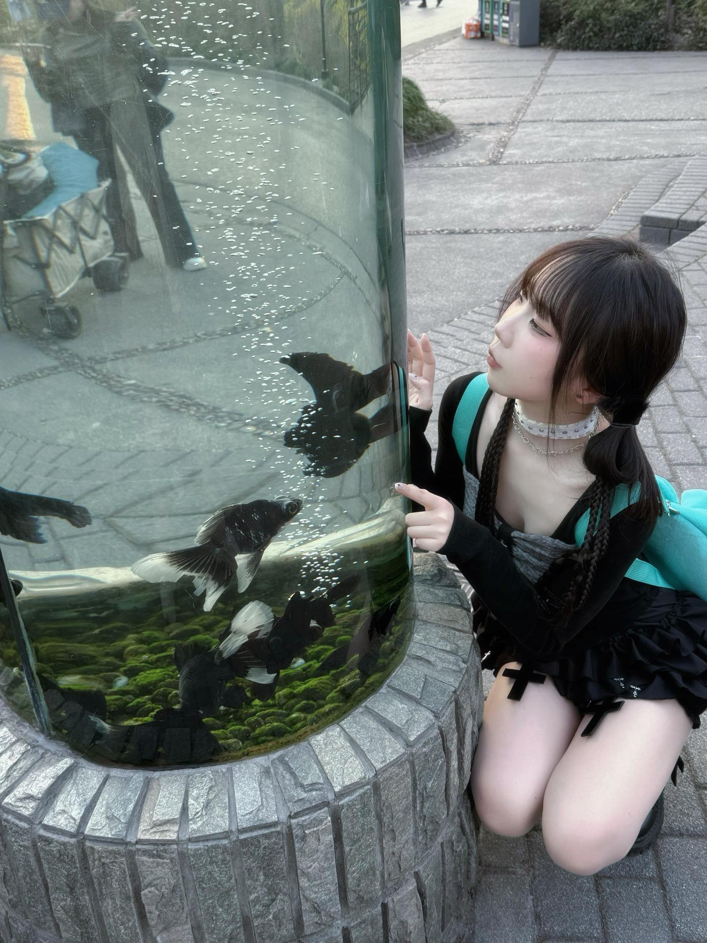 请不要在离别信的最后一句加上我爱你。