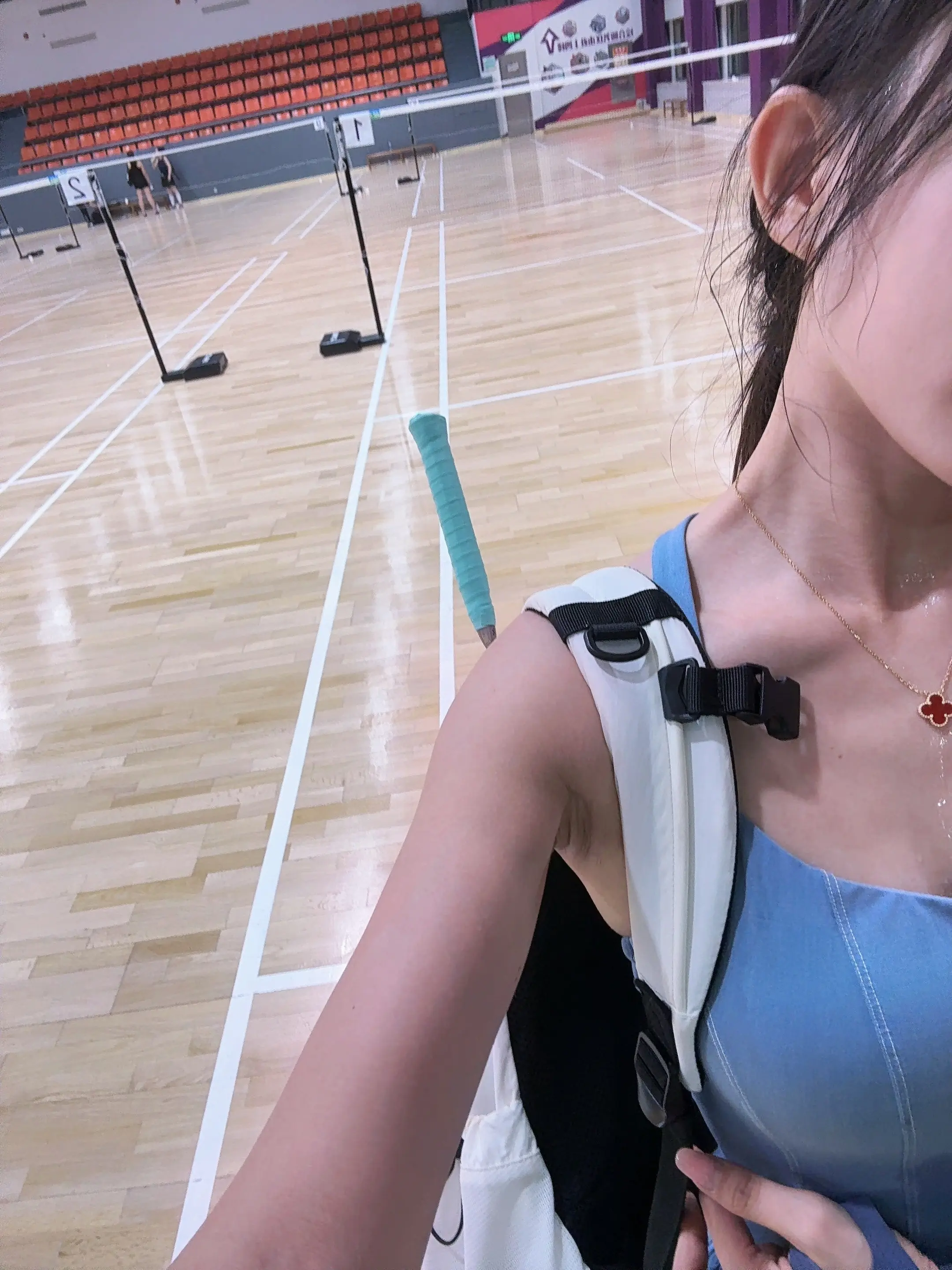 快3个月没有打球了 🏸运动女孩