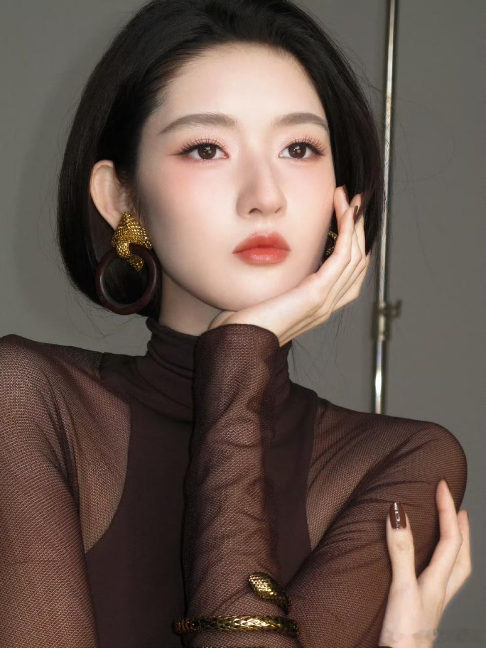 爱是愤怒官宣王玉雯领衔主演王安宇王玉雯二搭 本来就超爱王玉雯的演技，这次《爱是愤