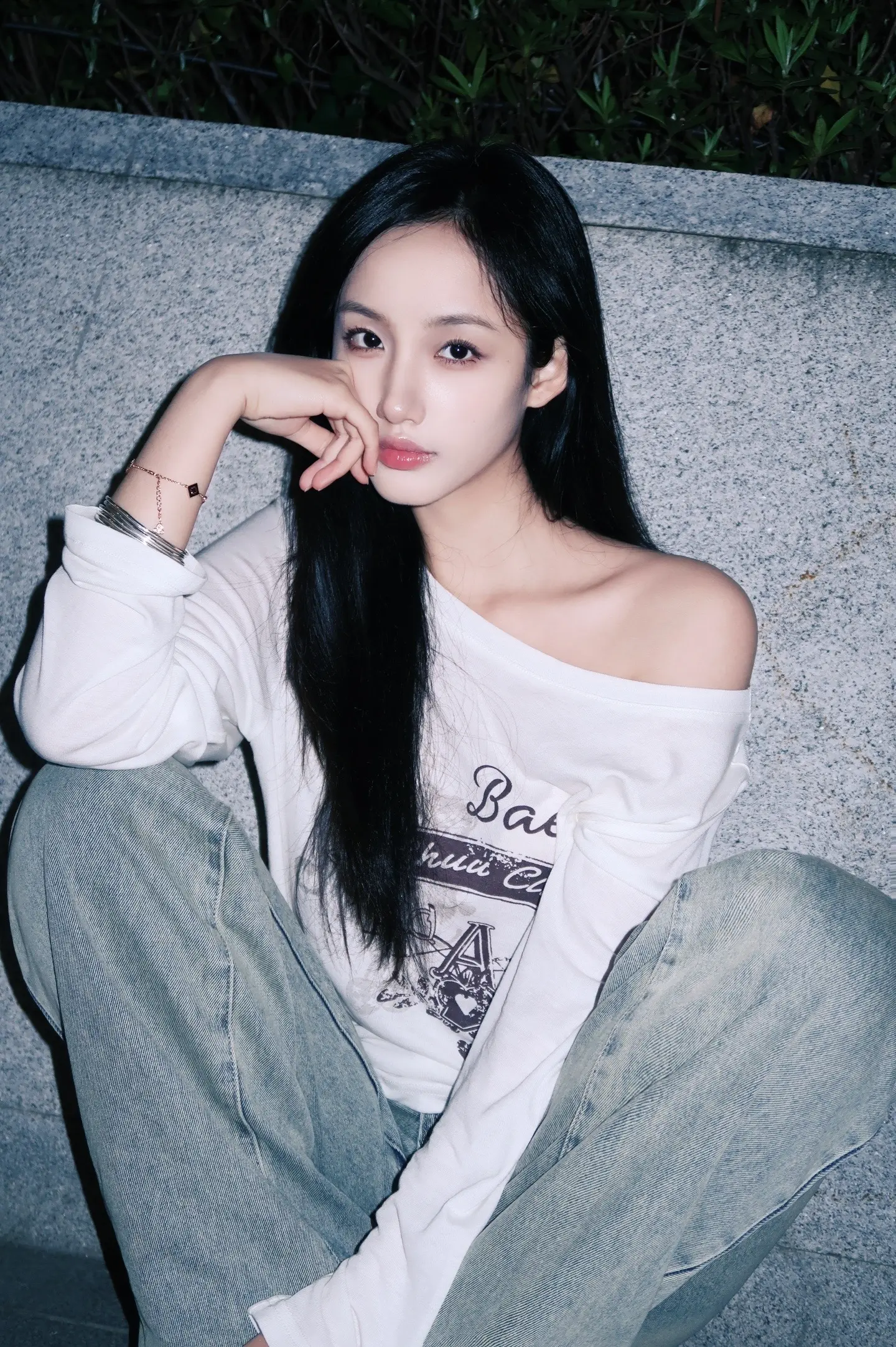 “她不过是回头看了你一眼”