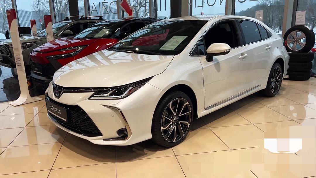 发小开网约车5年，见过太多朋友都是买的卡罗拉！4S店拼命推1.8L混动，说一年省