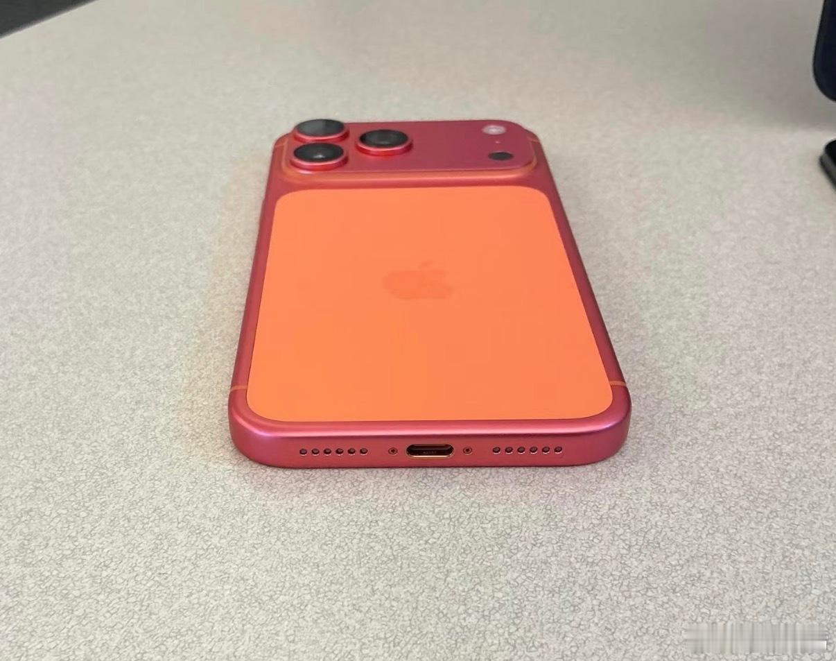 iPhone17被曝机身褪色真实性有待考证，这才1个月，怎么用的能用成这样？我的