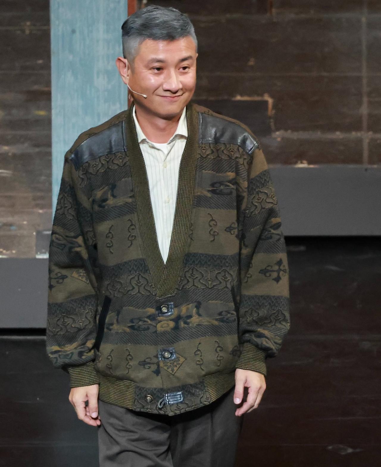 文章说出：哥哥，我顺极了
我眼泪一下子就下来了
他这是真的放下过去了，放下自己当