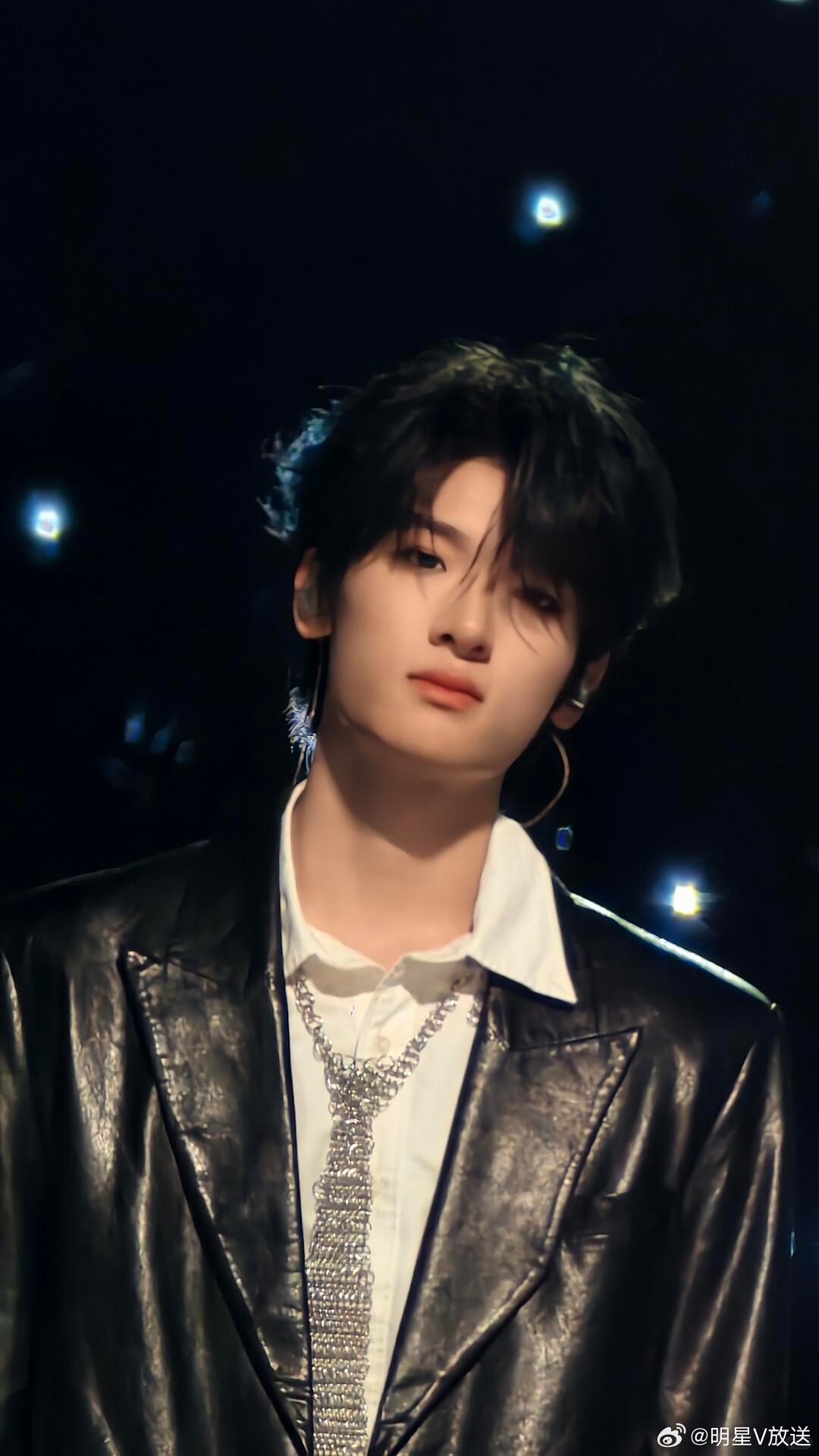 张峻豪要学刘宇宁直播开音效 被张峻豪笑到，看中刘宇宁的直播音效技能，直接表态要去