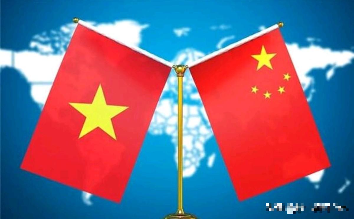 越南还指望我们给他修高铁，那是做梦！我们在永兴岛开设的商业中心一开业，越南就第一