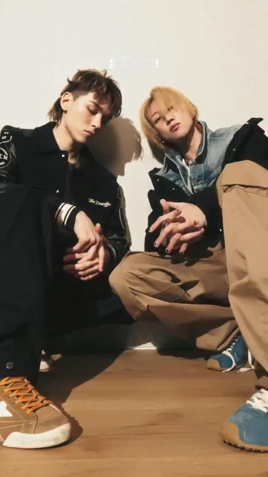 徐明浩崔韩率allure单封，两个人还都画了小雀斑徐明浩崔韩率allure单封