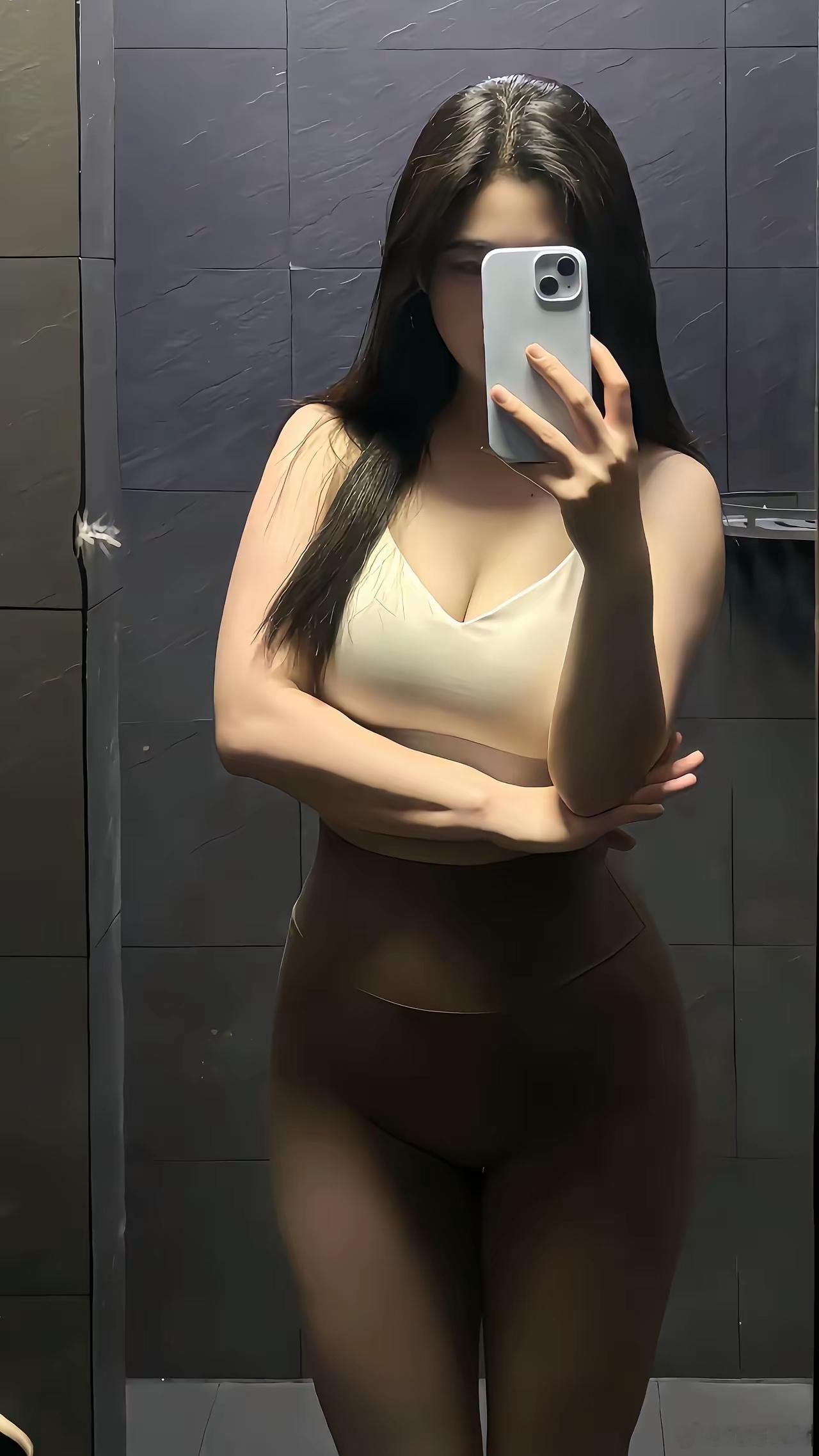 大概被爱的人才有资格任性 不爱的人一闹什么都没了！ 