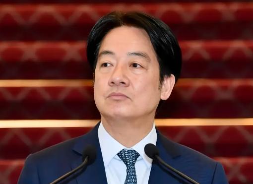 别以为民进党只会搞“台独”，他们真正的“王炸”，是“抢先统一”！很多人以为，只要