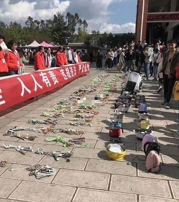 学校查寝是收的，这也太可怕了吧 