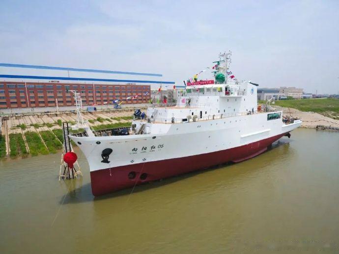 好，又来一艘向阳红，还是我们武汉造的——5月19日，武船为国家海洋局南海调查中心