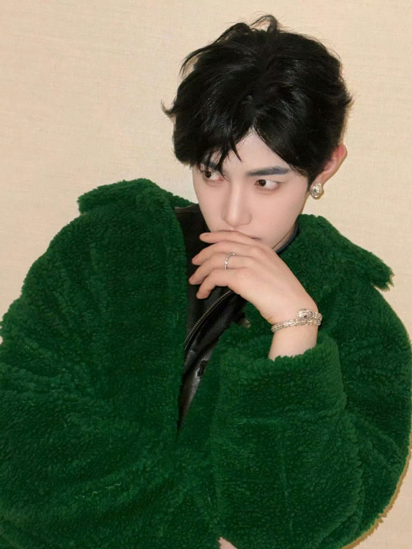 章昊 ins 更新 好帅哦  风格大赏