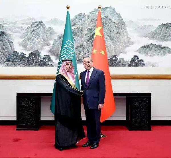 沙特外交大臣刚落地北京，这句话摆得明明白白。
6月30日，沙特外交大臣费萨尔·本