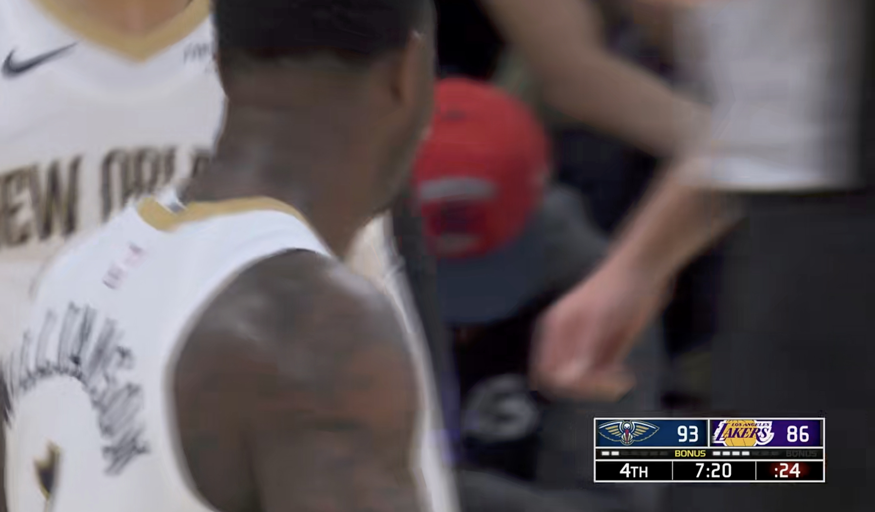 暂停！湖人陷入得分荒了 鹈鹕一分钟打出7-0高潮鹈鹕vs湖人