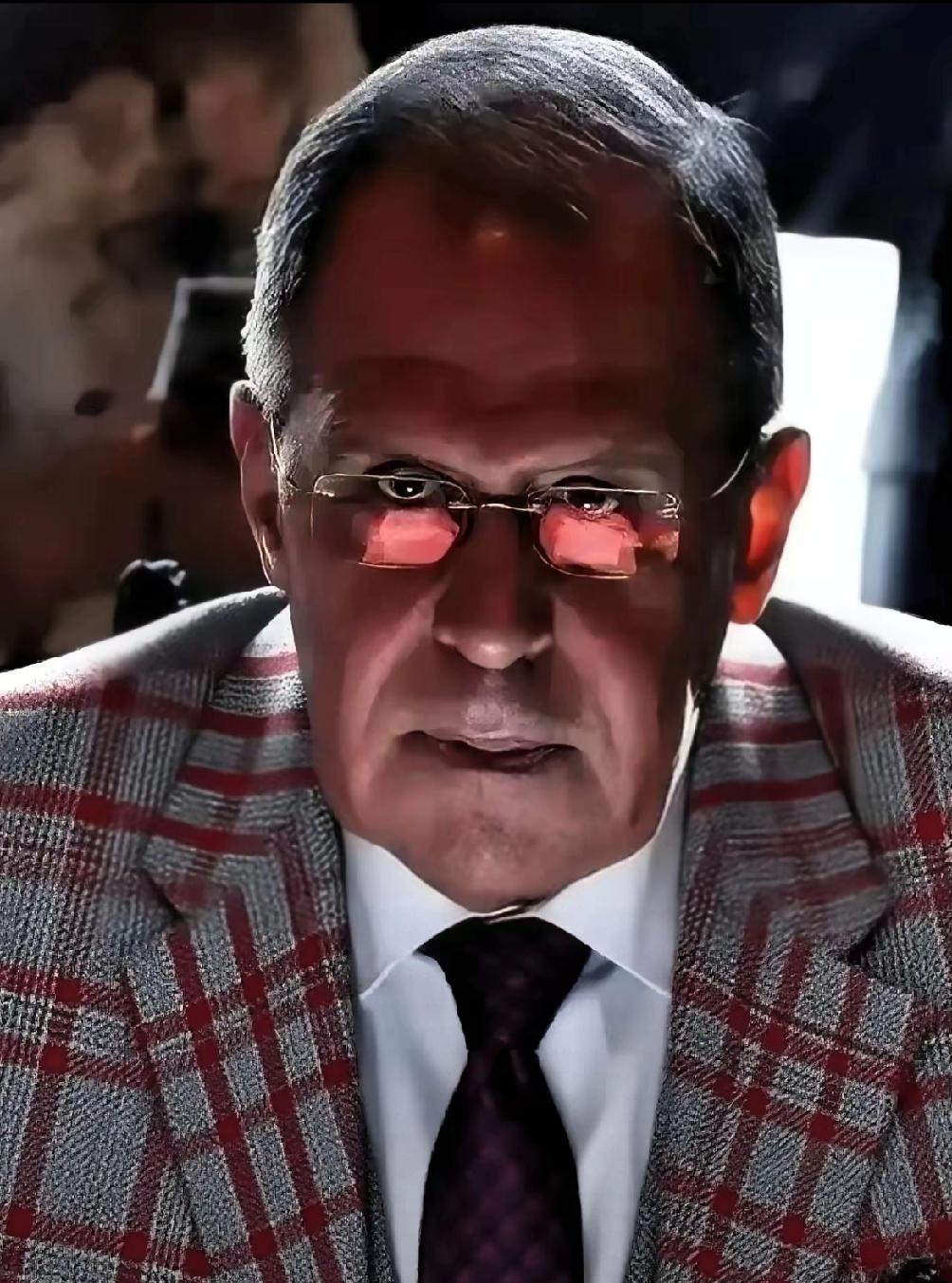 美援乌、俄援伊，这不是以牙还牙，是最现实的国际对等规则！
 
俄罗斯打乌克兰，美