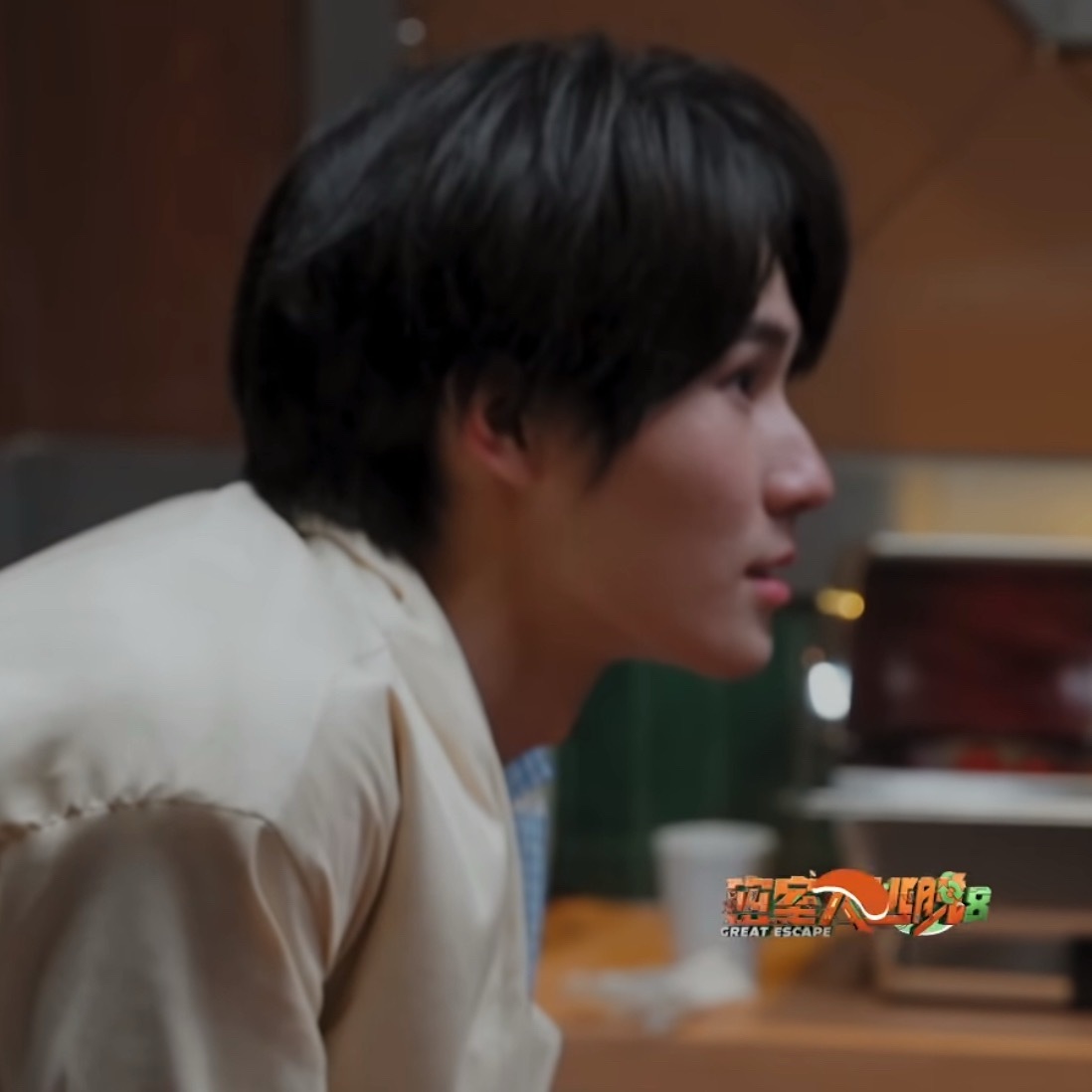 第一个副本结束，又红温了的真源进去前：有妆造，很帅气，开开心心出来后：红温，顺毛