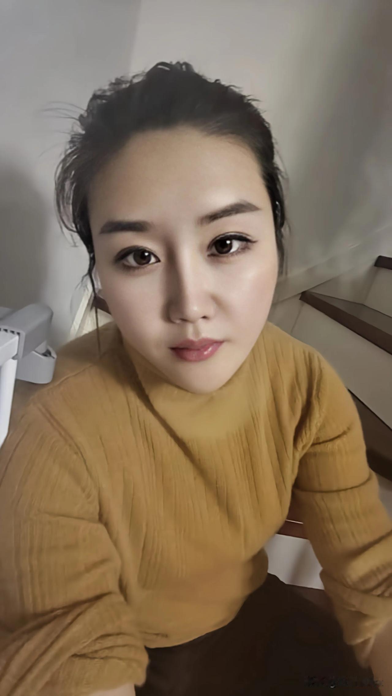 如果某个人硬要说二加二等于五，你只会感到怜悯而不是愤怒。

——罗素 ​小争吵的