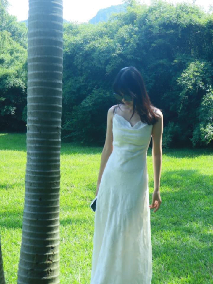 我觉得 我还能走得更远 还能更坚强 更勇敢 更幸福.