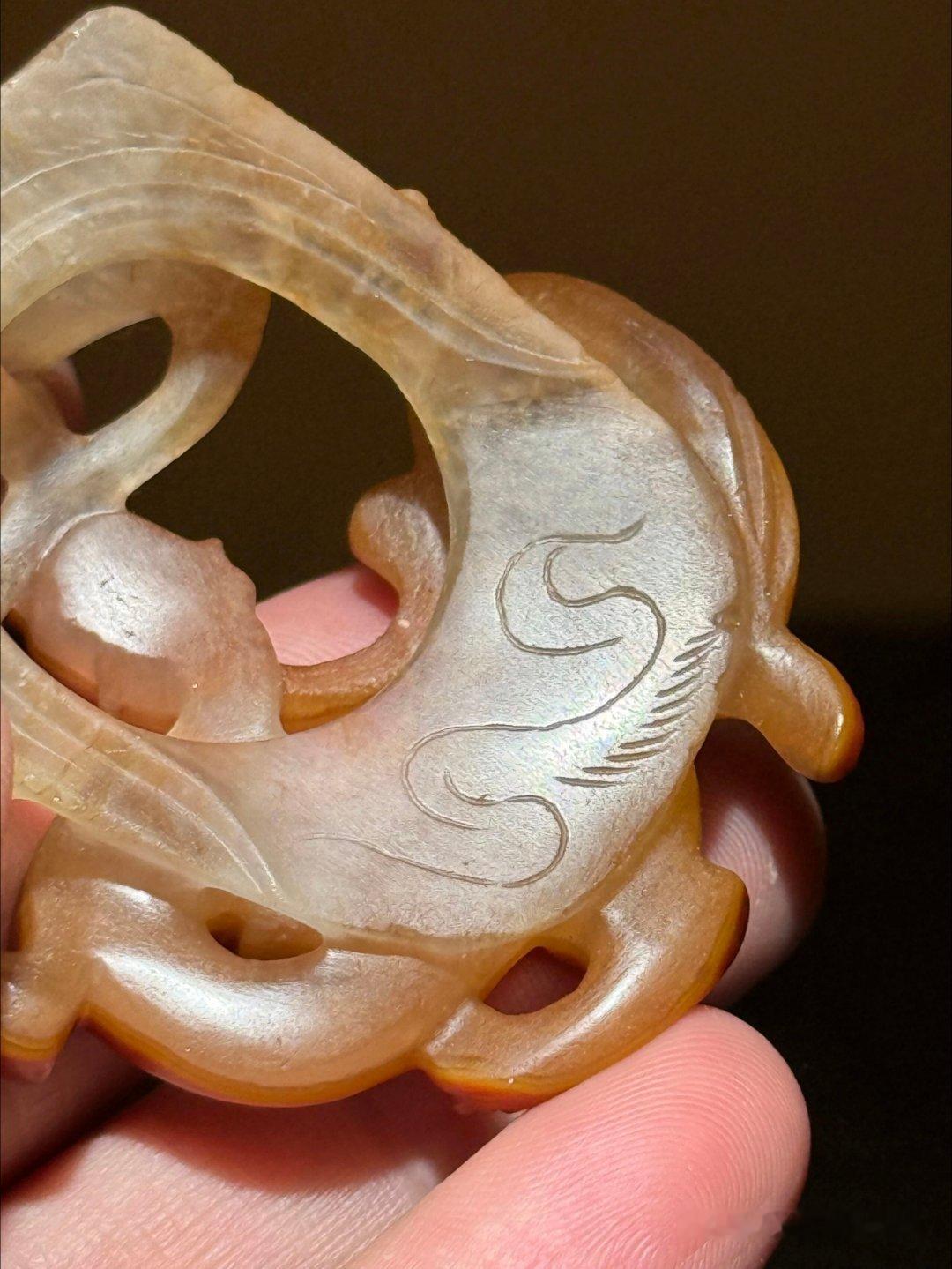 古玉杂谈 玛瑙就是玛瑙，水晶就是水晶，古玩界铁定的规律！从古代一直延续至今。下图