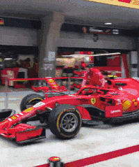 换的倒是挺快
但这进站速度，是搞笑的么