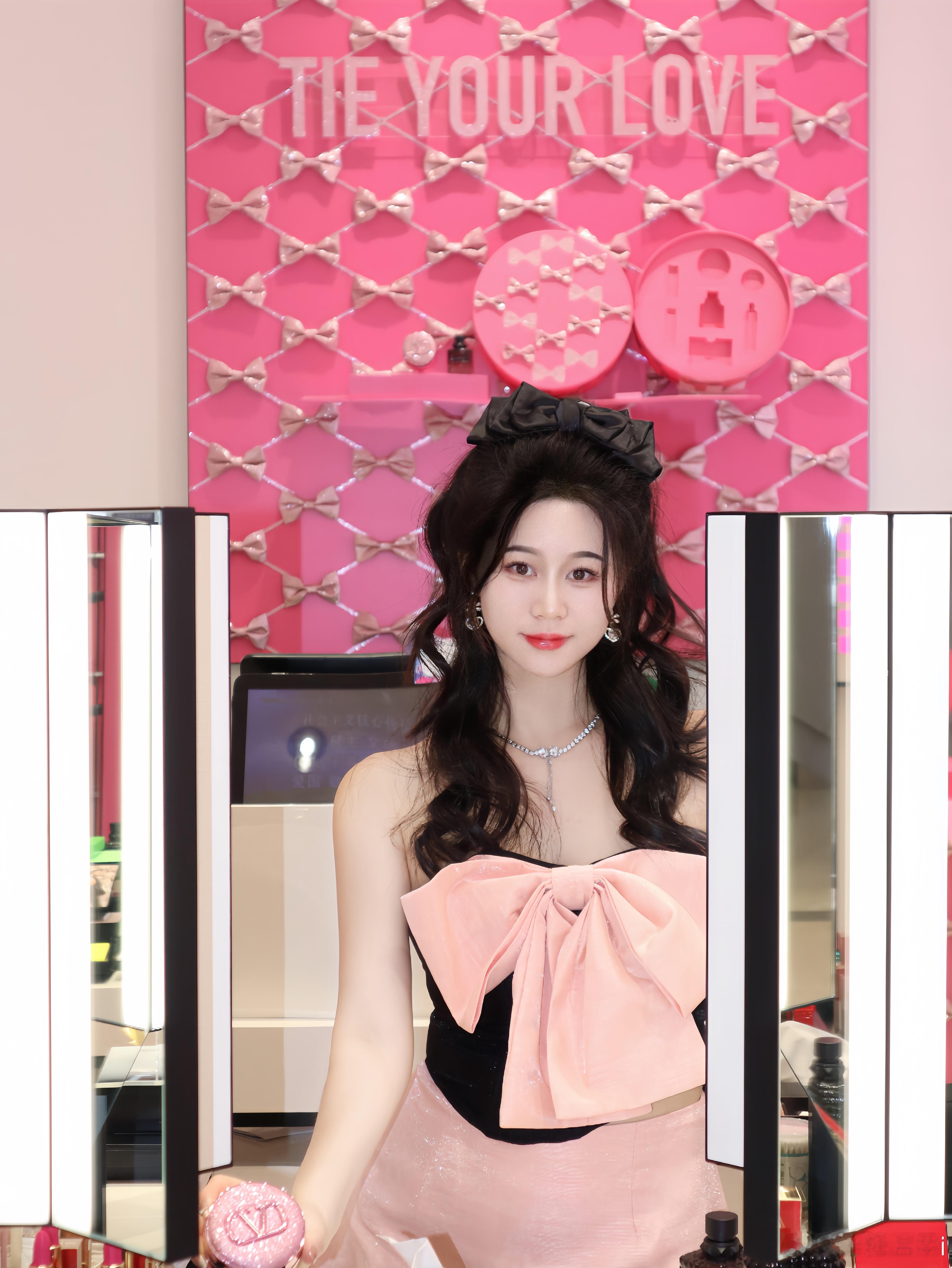 公主请幸福🎀👗:碧希语 ​​​