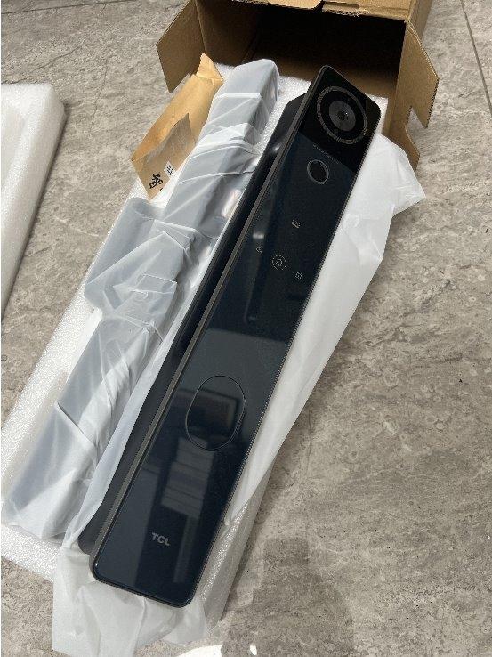 乔迁新家，本是件开心事，可挑选智能锁却成了难题。市场上产品琳琅满目，功能五花八门