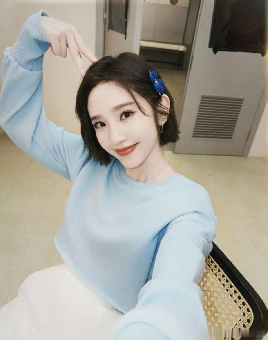 唐艺昕回应没网感乘风2026唐艺昕在线回应没网感，姐姐超真诚，还立志要努力学习变