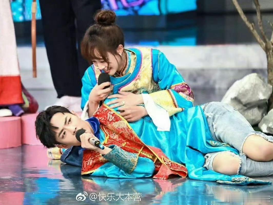 再见已凑齐九宫格大男主肖战再见蓝盈莹已是一番大男主