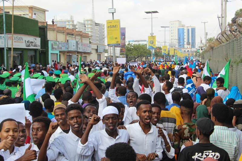 索马里与阿联酋的关系目前陷入了僵局。此前，以色列承认索马里兰独立，阿联酋也介入索