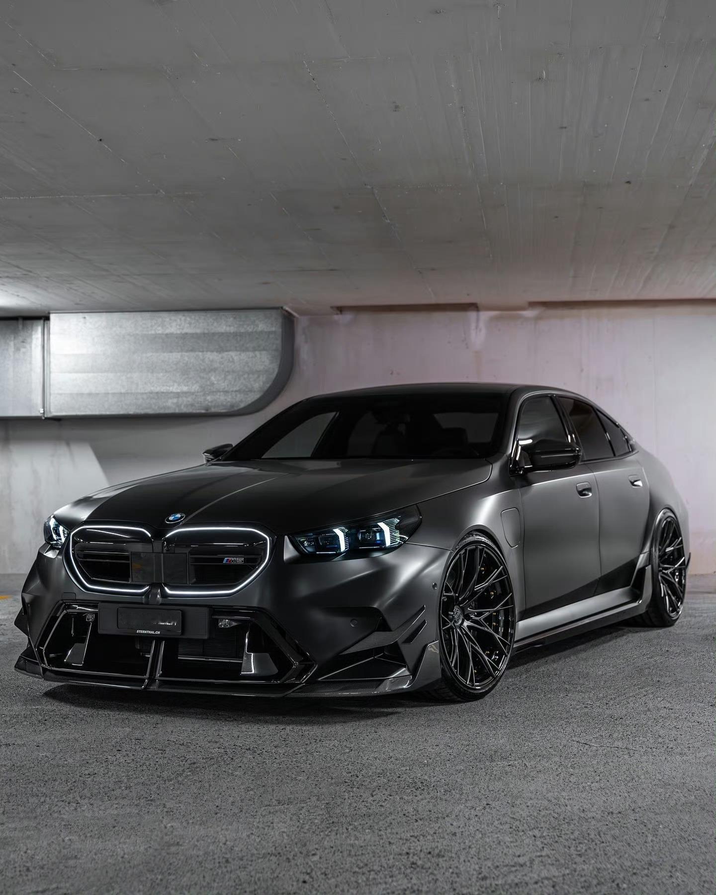 宝马 M5🖤🖤 ​​​