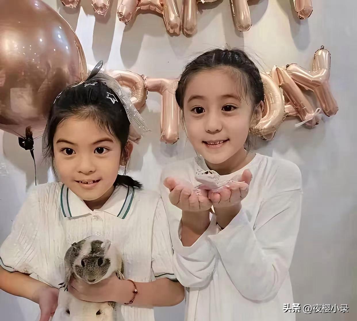 贾静雯晒小女儿8岁庆生照，牙齿不整齐需矫正，但眼睛好大像妈妈！[小鼓掌][玫瑰]