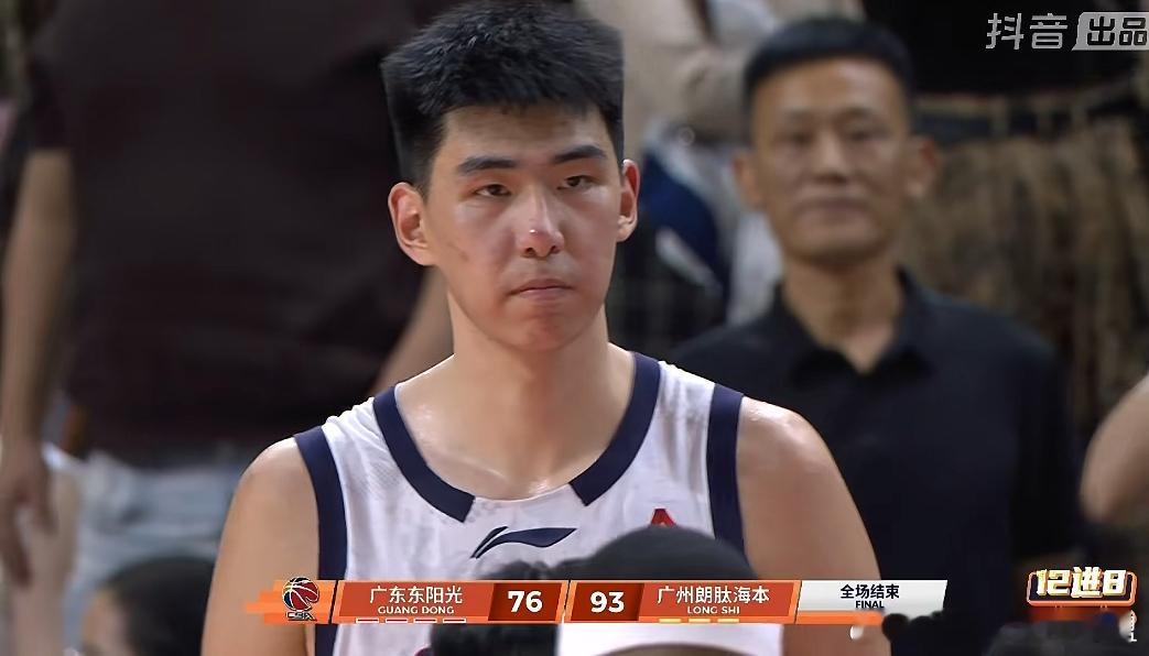 广东男篮vs龙狮男篮恭喜广州大爆冷 93:76大比分战胜广东广州数据:徐昕13分