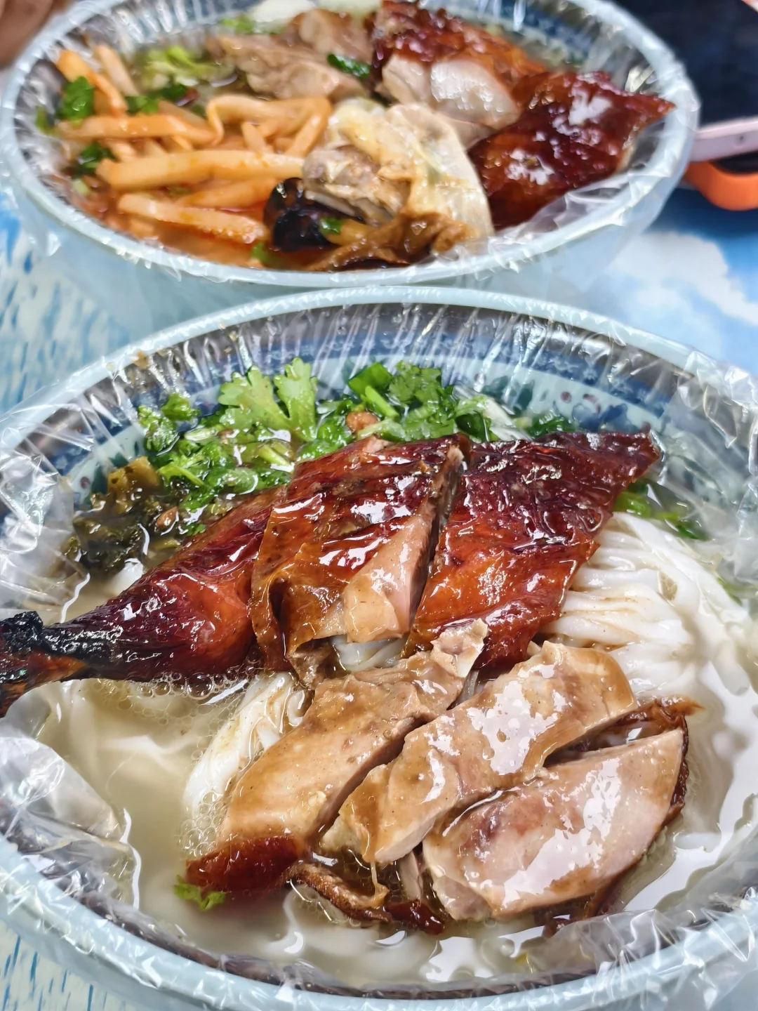 新华市场新晋顶流--烧鸭粉