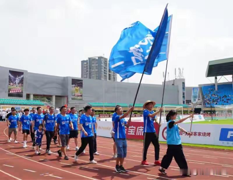 首设东莞分赛区！2026“村超”全国赛点燃莞邑草根足球热
 
5月24日，202